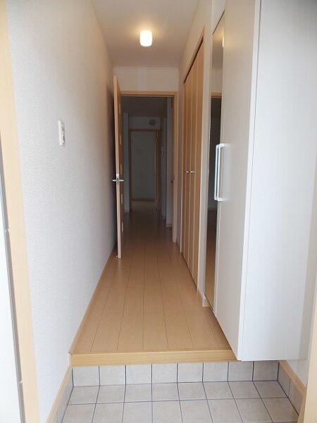 サウスウェーⅡ　2DK・・・103号室