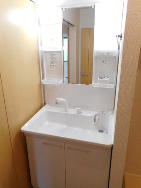 セントラル　Ｍ＆Ｈ　2LDK・・・203号室