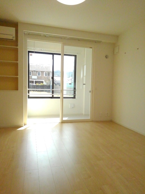 ハイ ブリッジ レジデンス 1R・・・103号室