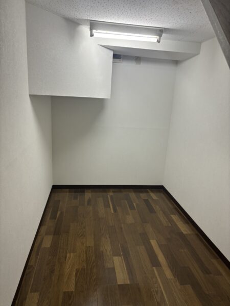 南一ヶ岡7丁目　中古住宅