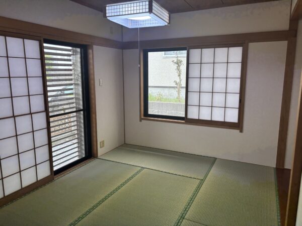 南一ヶ岡7丁目　中古住宅