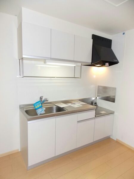 エアリー メイプル  2LDK・・・201号室