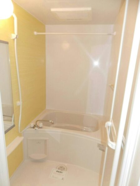 エレガンシア　1R・・・105号室