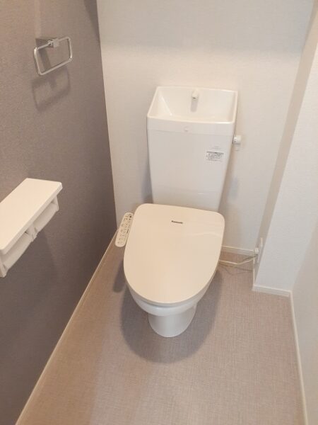 ゼファー川原崎Ⅱ　1LDK・・・104号室