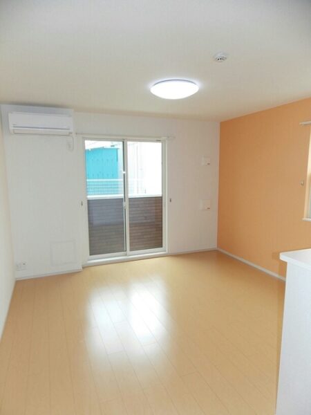 エレガンシア　1R・・・105号室