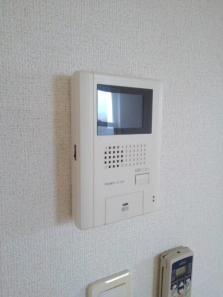 エアリー メイプル  2LDK・・・201号室