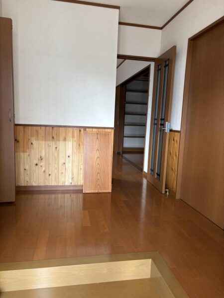 北一ヶ岡貸家