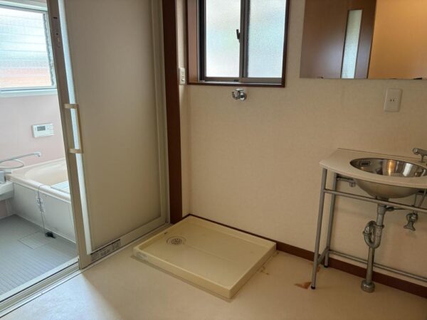北一ヶ岡貸家