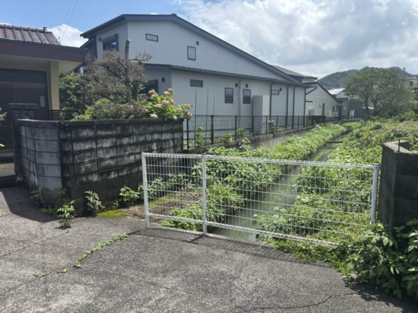 大貫町6丁目　土地　現状渡し　中古住宅としても可　約120坪