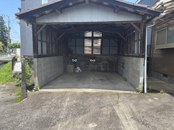 大貫町6丁目　土地　現状渡し　中古住宅としても可　約120坪