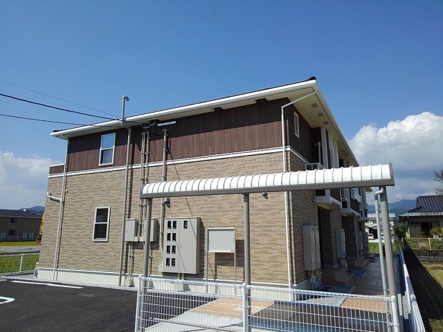 ゼファー川原崎 2LDK・・・204号室画像