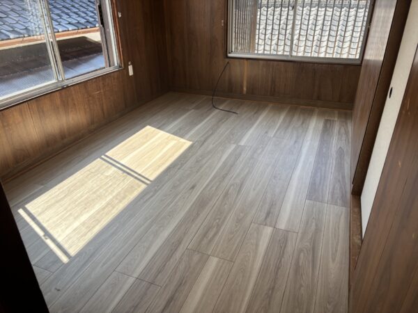 川原崎町貸家