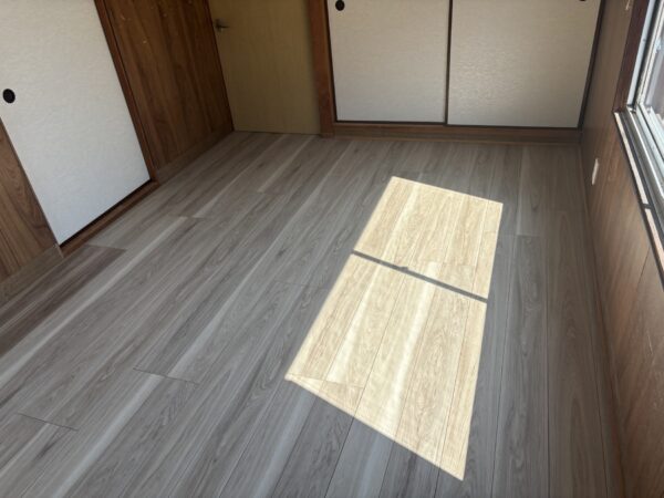 川原崎町貸家