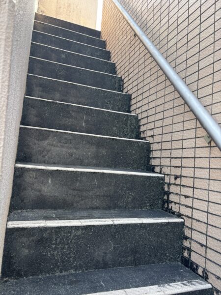桜小路貸家